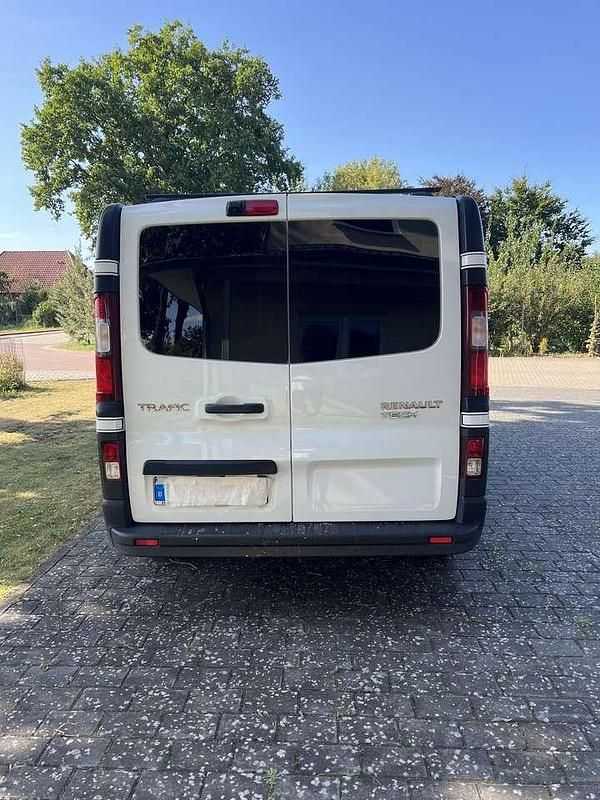Gebraucht Renault Trafic Basis 120 PS (88 kW) 2017 Van / Kleinbus