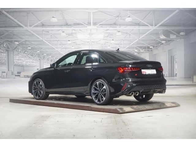 Gebraucht Audi S3 Performance 333 PS (244 kW) 2024 Mythosschwarz metallic Limousine