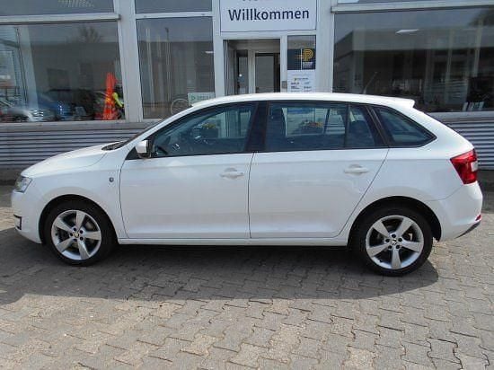 Gebraucht Skoda Rapid Elegance 105 PS (77 kW) 2013 Weiß Kleinwagen