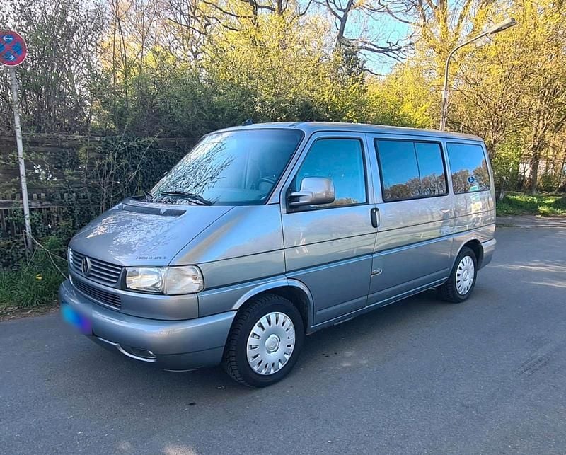 Usado VW T4 Highline 151 HP (111 kW) 2003 Cinzento Van