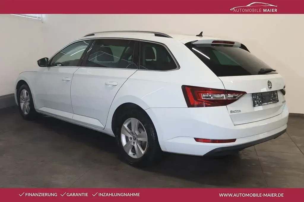 Gebraucht Skoda Superb 150 PS (110 kW) 2017 Laserweiss Kombi