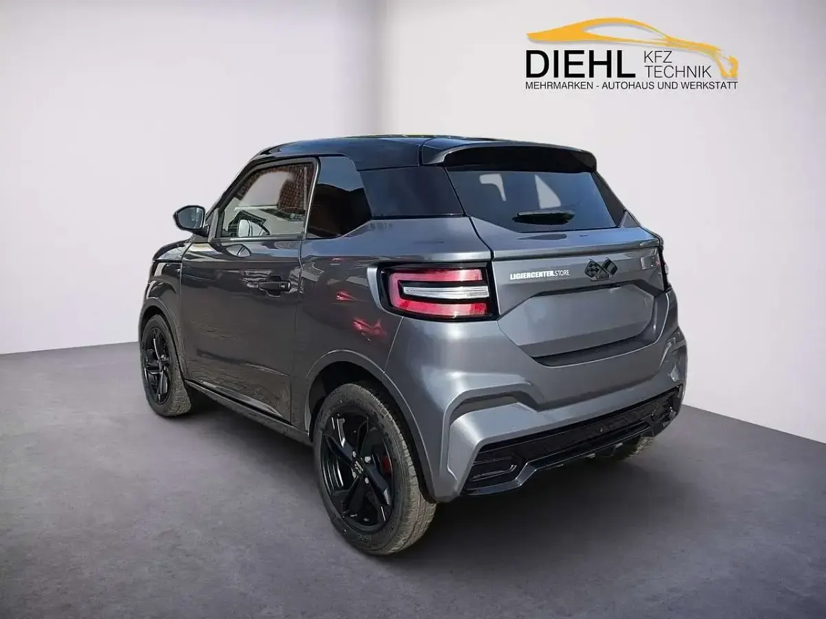 Neu Ligier JS50 2026 Graphite grau Kleinwagen