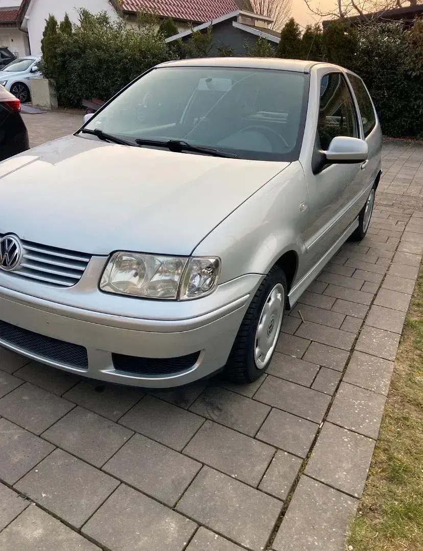 Gebraucht VW Polo Edition 50 PS (36 kW) 2001 Silber Kleinwagen