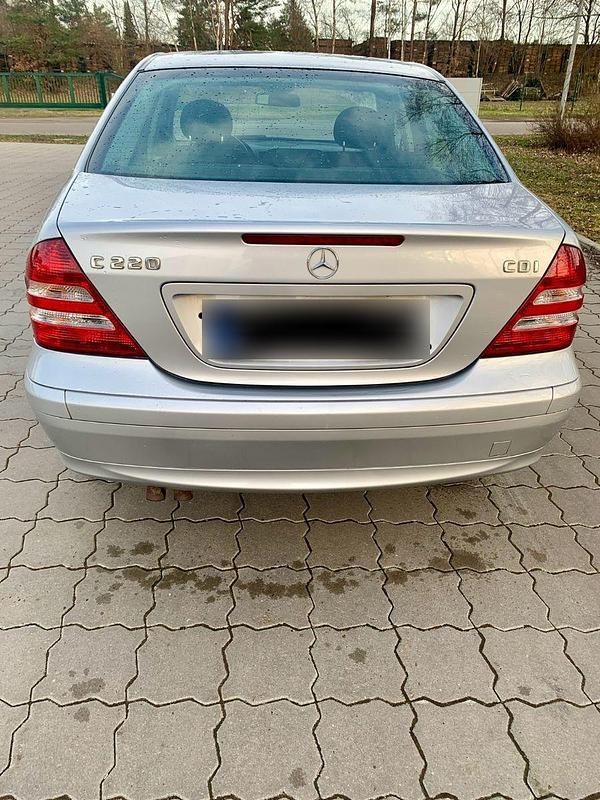 Gebraucht Mercedes C220 Classic 150 PS (110 kW) 2005 Silber Limousine
