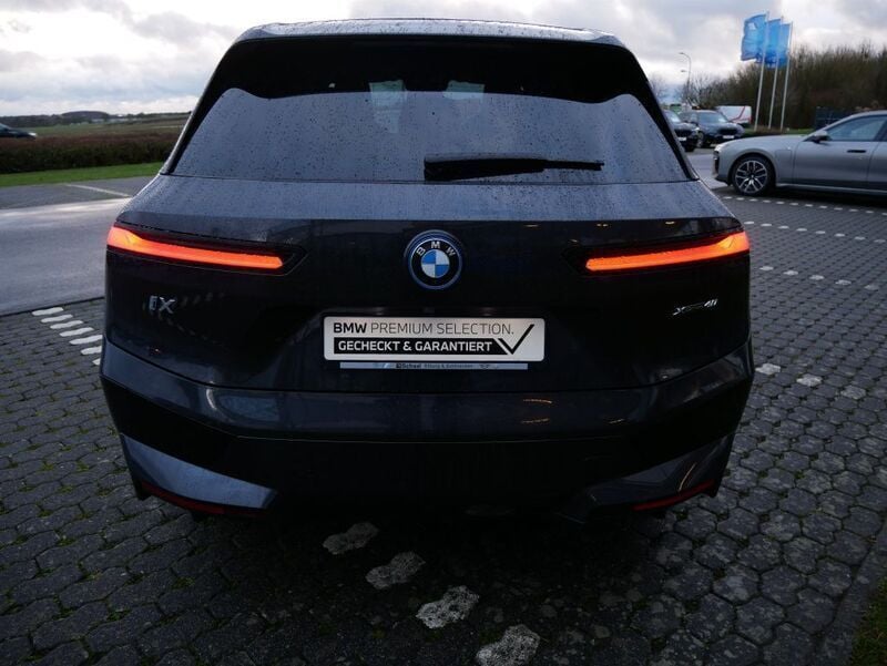 Gebraucht BMW iX Sport Line 239 kW (326 PS) 2022 Grau SUV