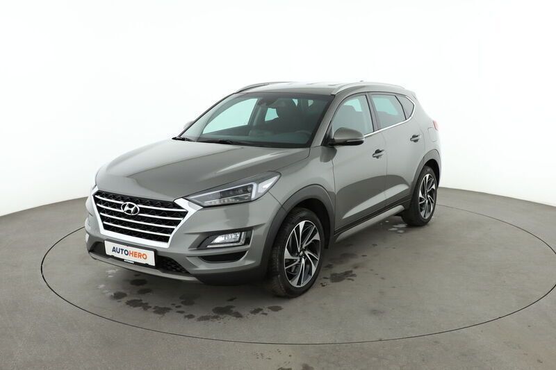 Grau Gebraucht 2018 Hyundai Tucson Style SUV | 16.590 € (Fairer Preis) - Bild 1/4