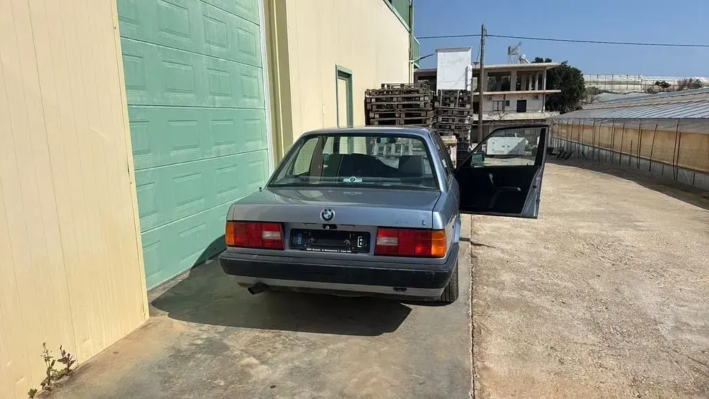 Gebraucht BMW 316 152 PS (111 kW) 1981 Blau Limousine