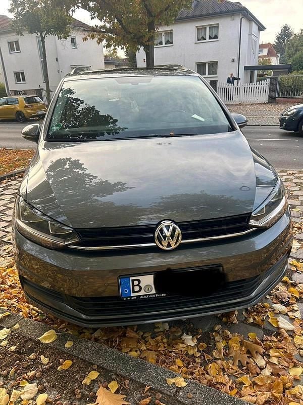 Grau Gebraucht 2019 VW Touran Van / Kleinbus | 21.000 € (Superpreis) - Bild 1/4