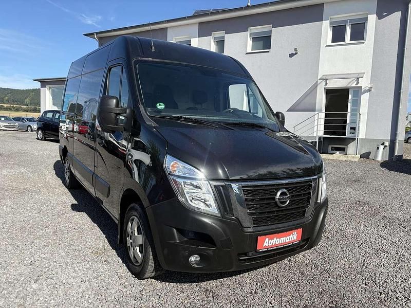 Schwarz Gebraucht 2021 Nissan NV400 Comfort Van | 17.900 € - Bild 1/4