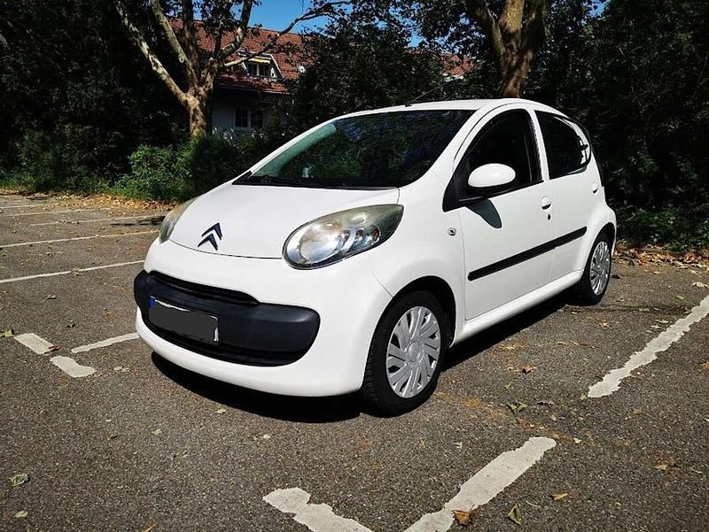 Weiß Gebraucht 2008 Citroën C1 Style Kleinwagen | 2.300 € (Etwas zu teuer) - Bild 1/4