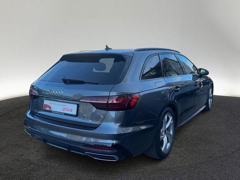 Gebraucht Audi A4 S-Line 163 PS (119 kW) 2023 Daytonagrau perleffekt Kombi