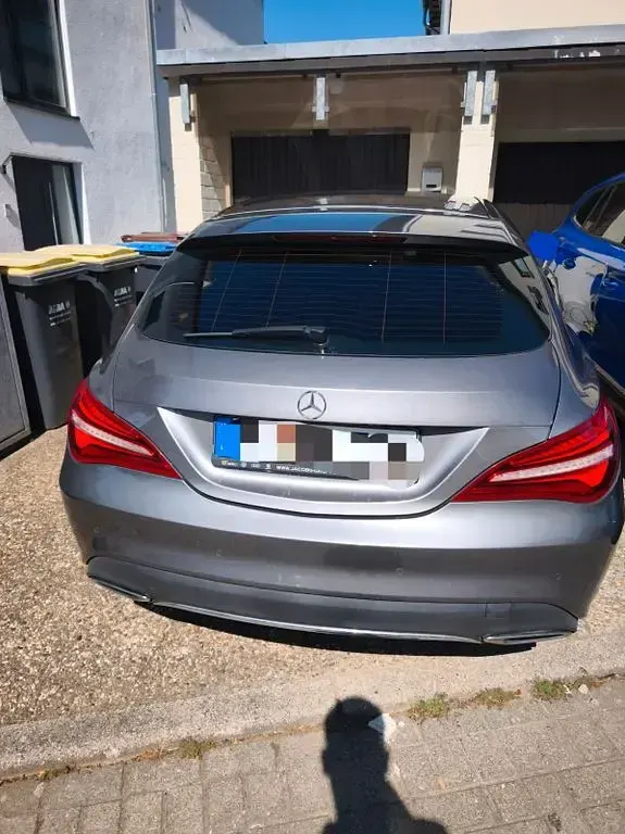 Gebraucht Mercedes CLA220 Shooting Brake 170 PS (125 kW) 2019 Silber Kombi