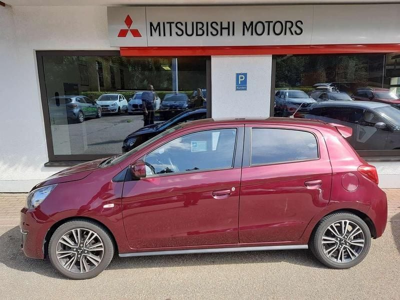 Bluish red Gebraucht 2017 Mitsubishi Space Star Diamant Edition Kleinwagen | 8.900 € (Fairer Preis) - Bild 1/4