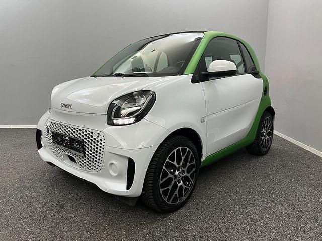 Weiß Gebraucht 2021 Smart ForTwo Coupé Prime Kleinwagen | 11.299 € (Fairer Preis) - Bild 1/4