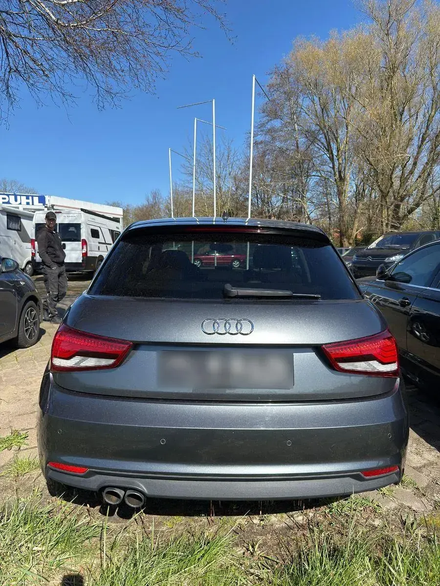 Gebraucht Audi A1 Sportback Sport 150 PS (110 kW) 2015 Grau Kleinwagen