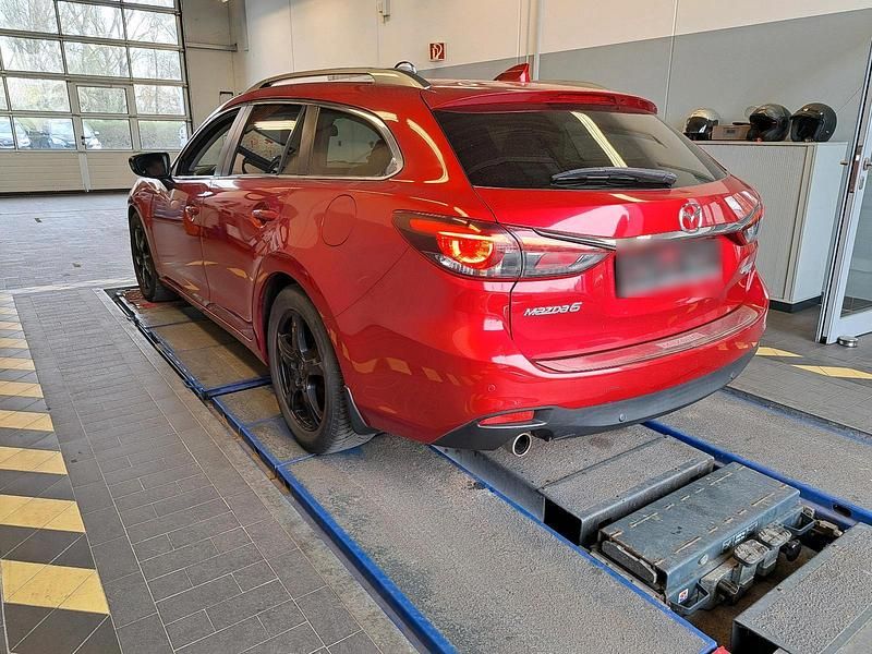 Gebraucht Mazda 6 Inclusive 150 PS (110 kW) 2015 Rot Kombi