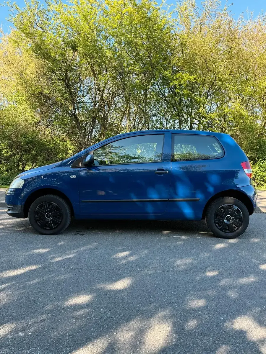 Gebraucht VW Fox 55 PS (40 kW) 2007 Blau Kleinwagen