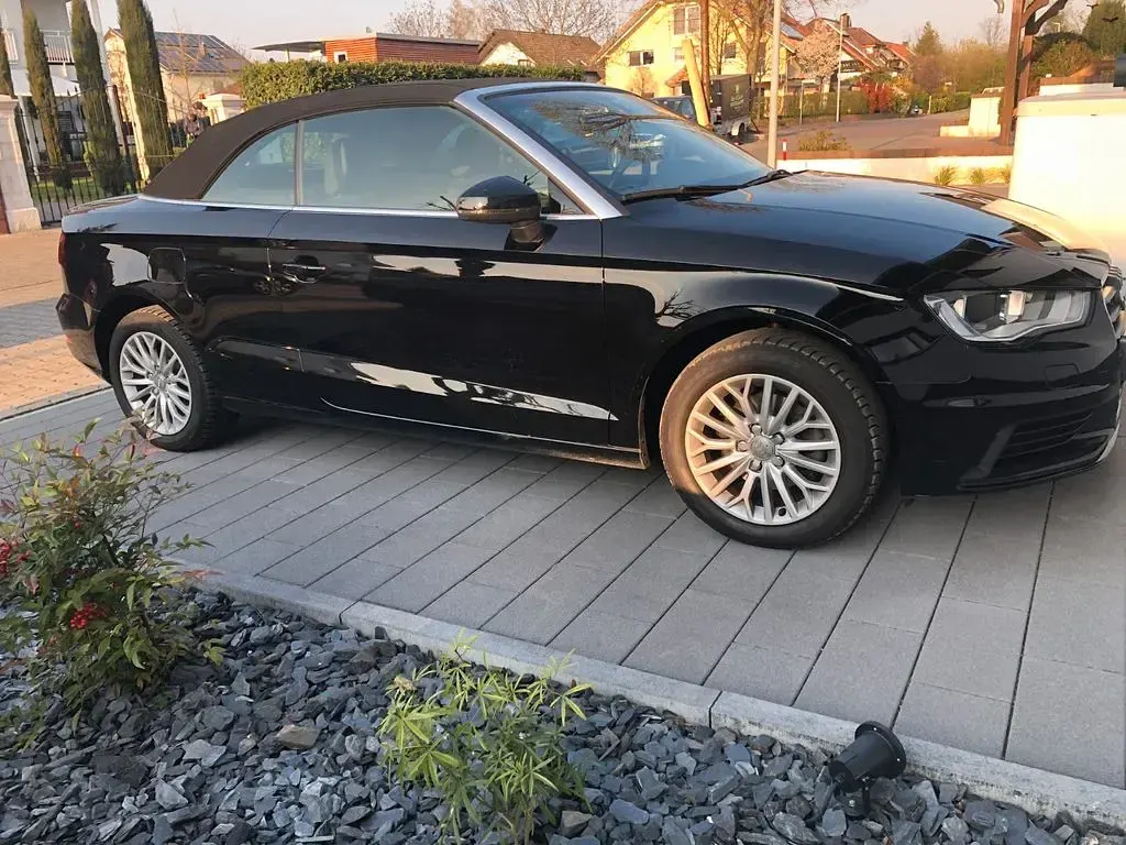 Gebraucht Audi A3 Cabriolet Ambiente 116 PS (85 kW) 2016 Schwarz Cabrio