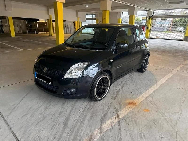 Gebraucht Suzuki Swift Sport 92 PS (67 kW) 2010 Schwarz Kleinwagen