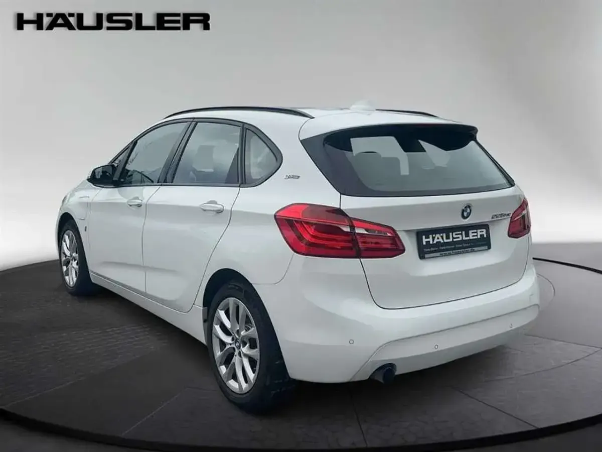 Gebraucht BMW 225 Advantage 136 PS (100 kW) 2017 Alpinweiß Van / Kleinbus