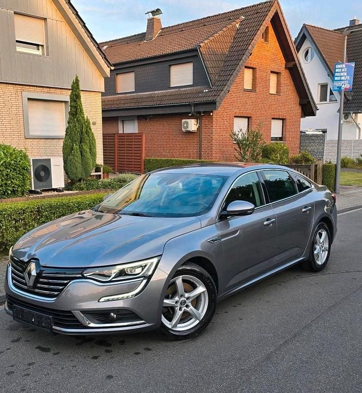 Grau Gebraucht 2016 Renault Talisman Intens Limousine | 12.999 € (Fairer Preis) - Bild 1/4