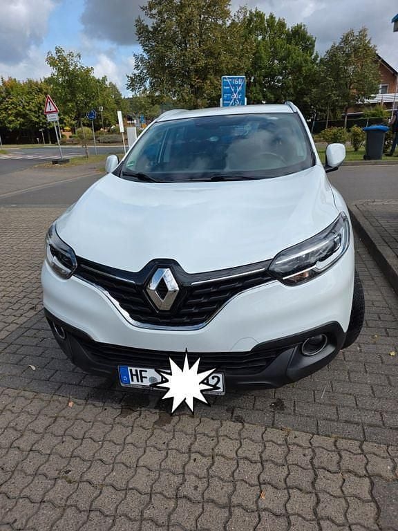 Weiß Gebraucht 2017 Renault Kadjar Life SUV | 11.900 € (Fairer Preis) - Bild 1/4