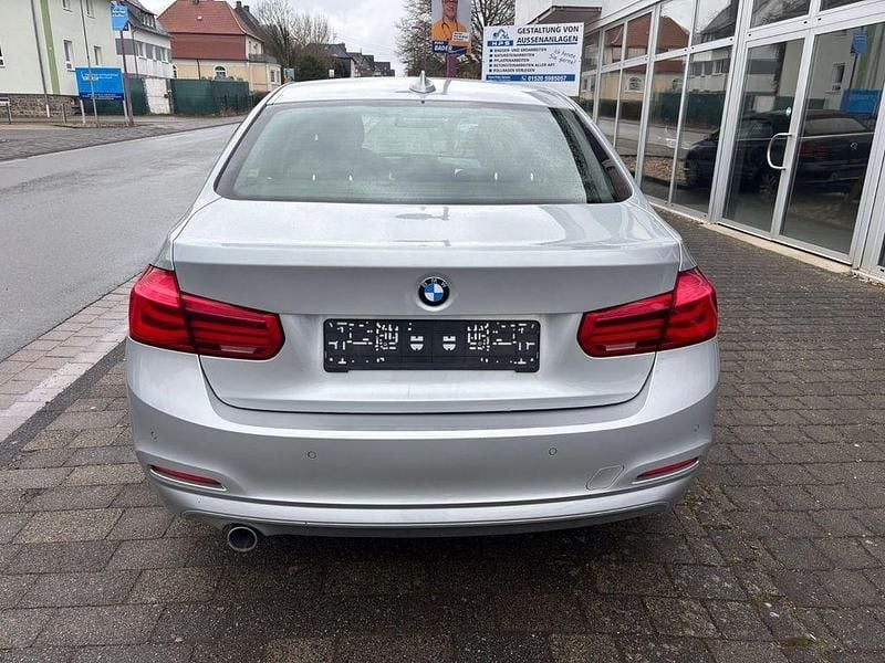 Gebraucht BMW 316 Advantage 116 PS (85 kW) 2015 Silber Limousine