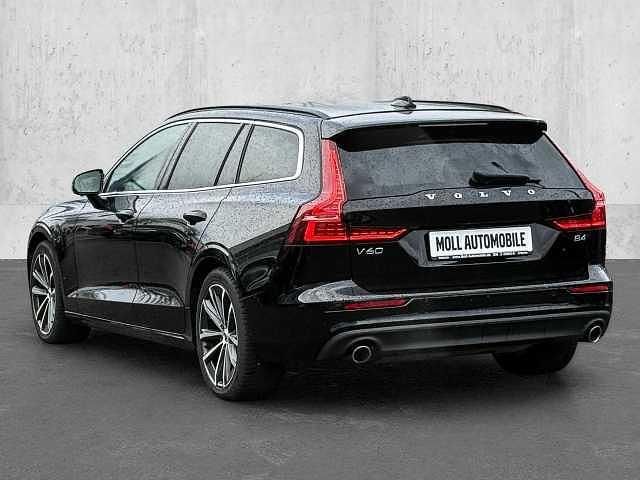 Gebraucht Volvo V60 145 PS (106 kW) 2021 Kombi