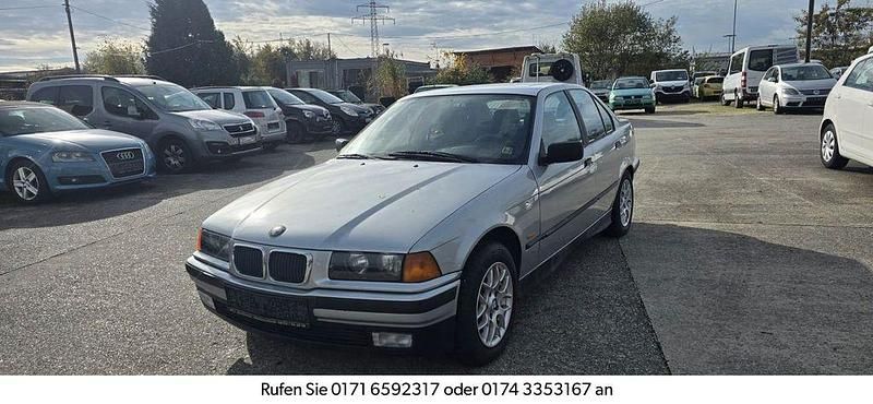 Silber Gebraucht 1997 BMW 318 Limousine | 2.999 € (Superpreis) - Bild 1/4