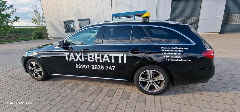 Gebraucht Mercedes E220 194 PS (142 kW) 2017 Schwarz Kombi