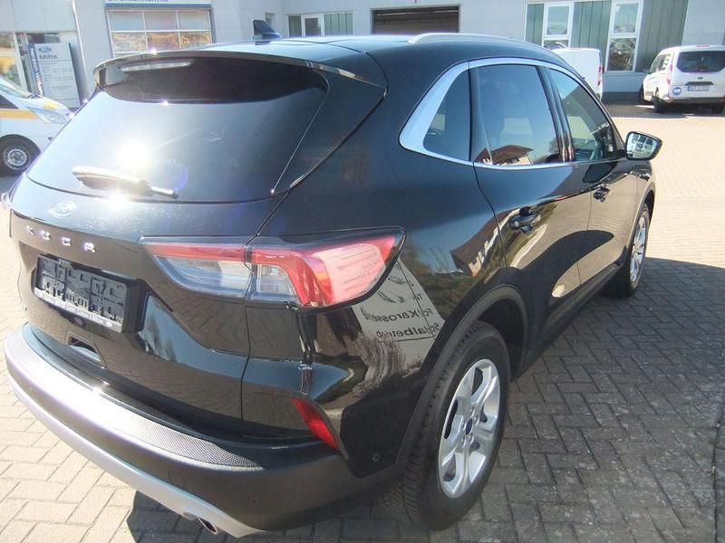 Gebraucht Ford Kuga Titanium 190 PS (139 kW) 2020 Schwarz SUV