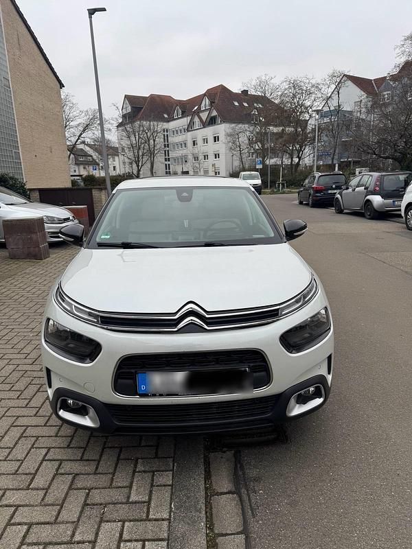 Weiß Gebraucht 2020 Citroën C4 Cactus Kleinwagen | 11.400 € (Superpreis) - Bild 1/4