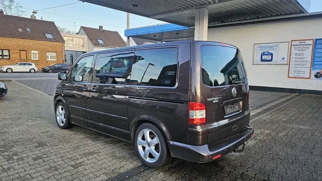 Gebraucht VW Multivan Edition 174 PS (127 kW) 2006 Violett Van / Kleinbus