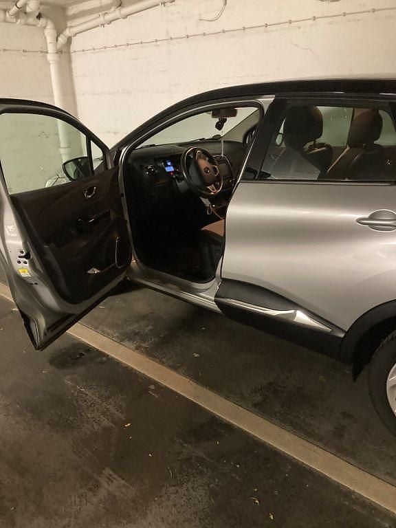 Gebraucht Renault Captur Intens 118 PS (86 kW) 2016 Grau SUV