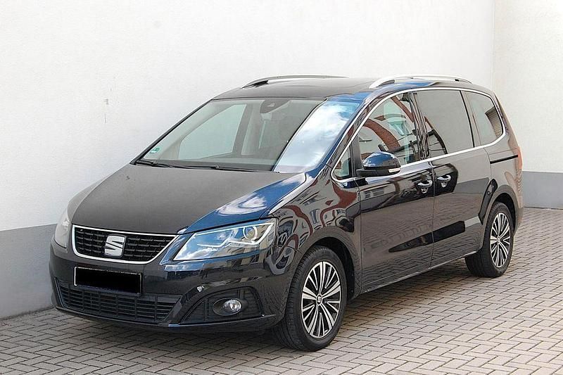 Schwarz Gebraucht 2020 Seat Alhambra XCELLENCE Van / Kleinbus | 22.990 € (Guter Preis) - Bild 1/4