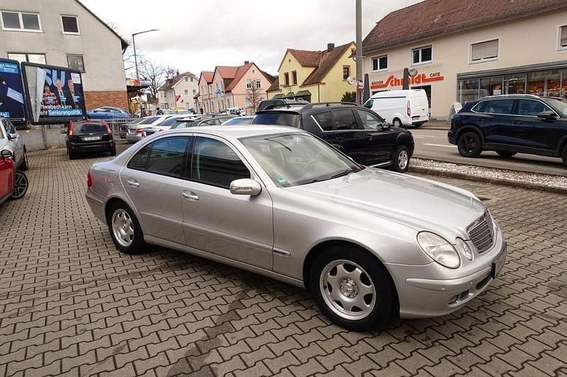 Gebraucht Mercedes E200 163 PS (119 kW) 2005 Silber Limousine