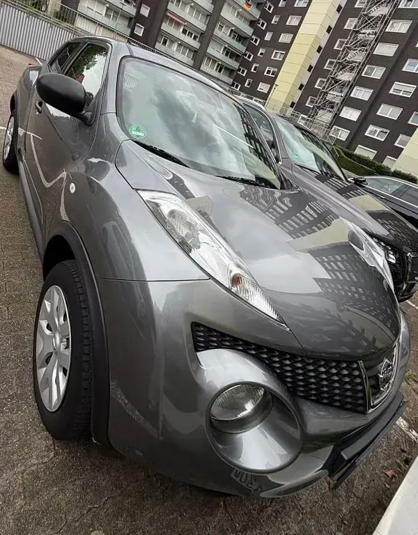 Gebraucht Nissan Juke Visia 117 PS (86 kW) 2013 Grau SUV