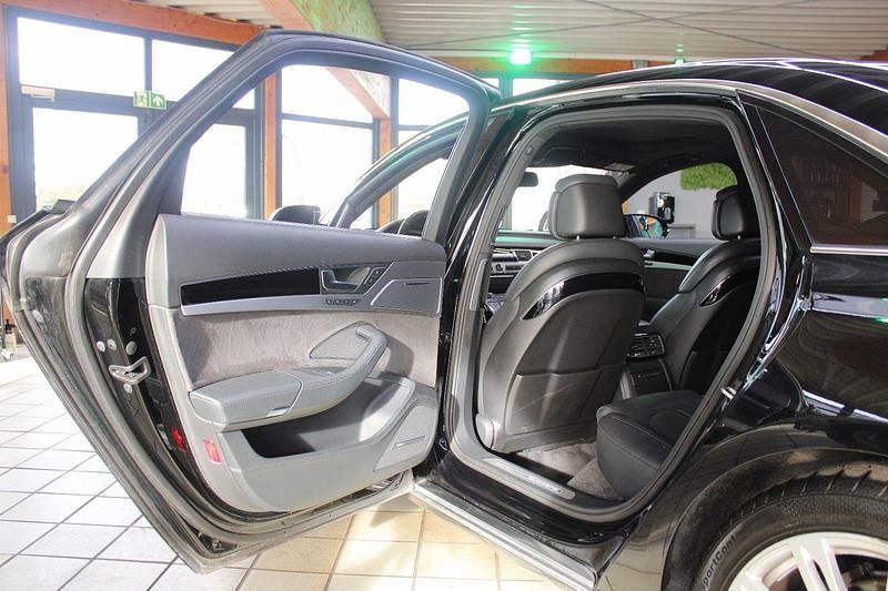 Gebraucht Audi A8 Ambiente 385 PS (283 kW) 2015 Schwarz Limousine