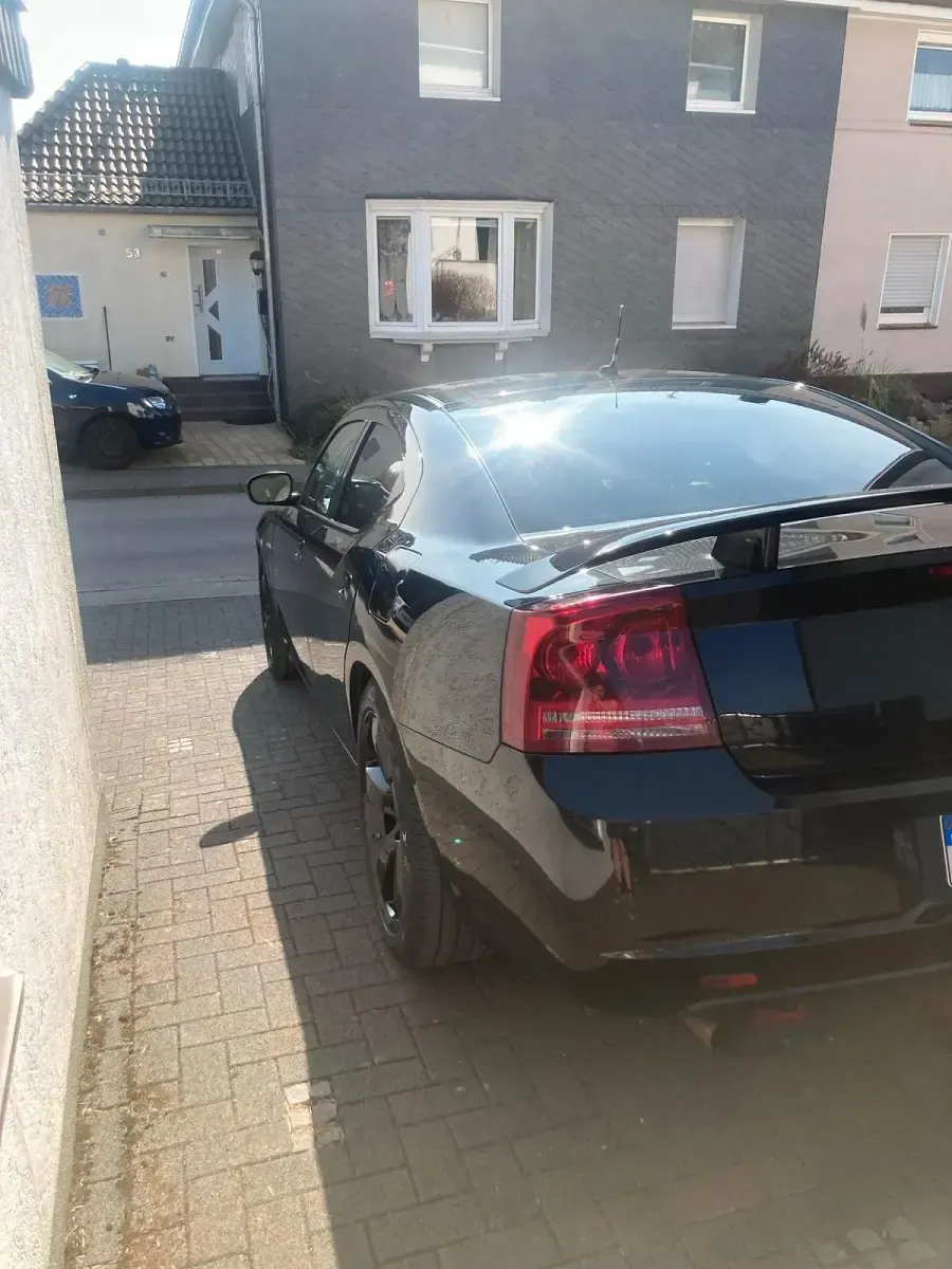 Używany Dodge Charger 431 KM (317 kW) 2008 Czarny Sedan/Limuzyna