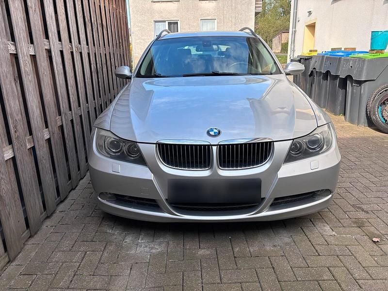 Używany BMW 325 197 KM (144 kW) 2006 Srebrny Kombi