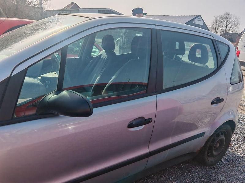 Gebraucht Mercedes A140 Classic 82 PS (60 kW) 2001 Silber Van / Kleinbus