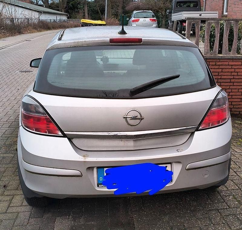 Gebraucht Opel Astra Cosmo 105 PS (77 kW) 2007 Grau Limousine