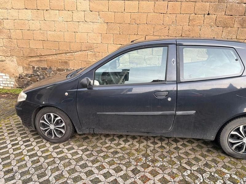 Gebraucht Fiat Punto 60 PS (44 kW) 2004 Schwarz Kleinwagen