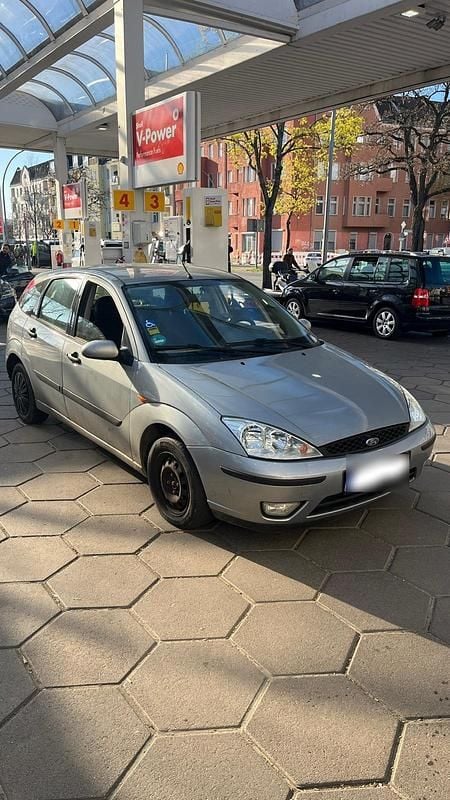 Gebraucht Ford Focus 101 PS (74 kW) 2004 Grau Limousine