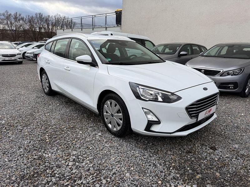 Gebraucht Ford Focus Cool & Connect 120 PS (88 kW) 2020 Weiß Limousine