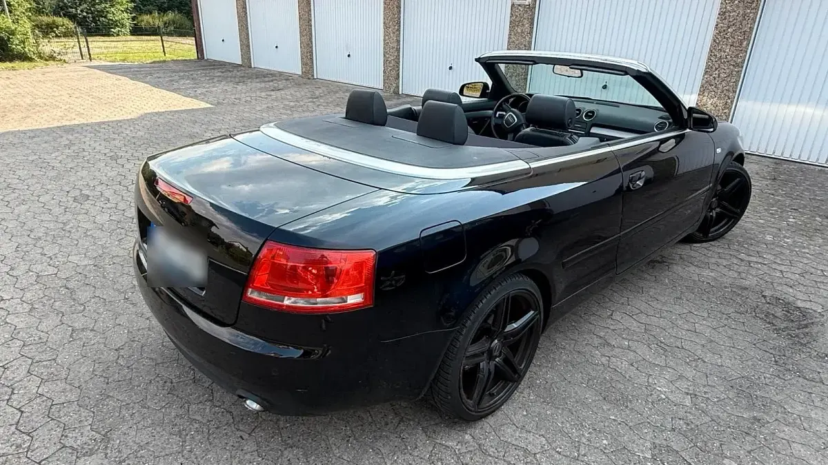 Gebraucht Audi A4 Cabriolet 140 PS (102 kW) 2009 Schwarz Cabrio