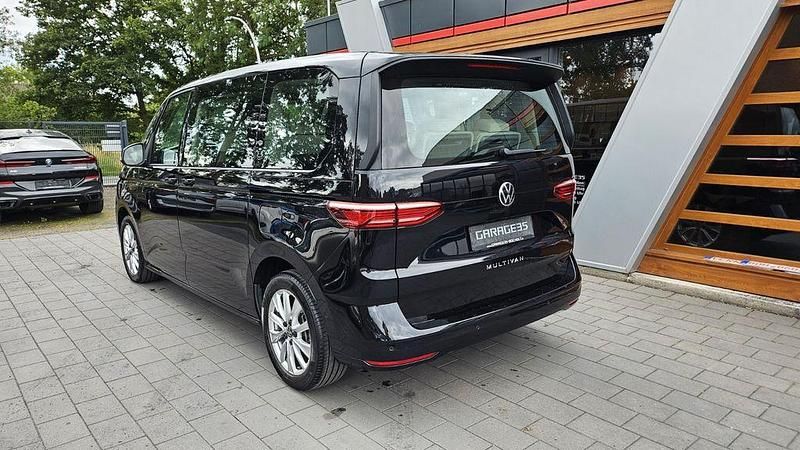 Second-hand VW Multivan R 150 CP (110 kW) 2024 Negru Monovolum