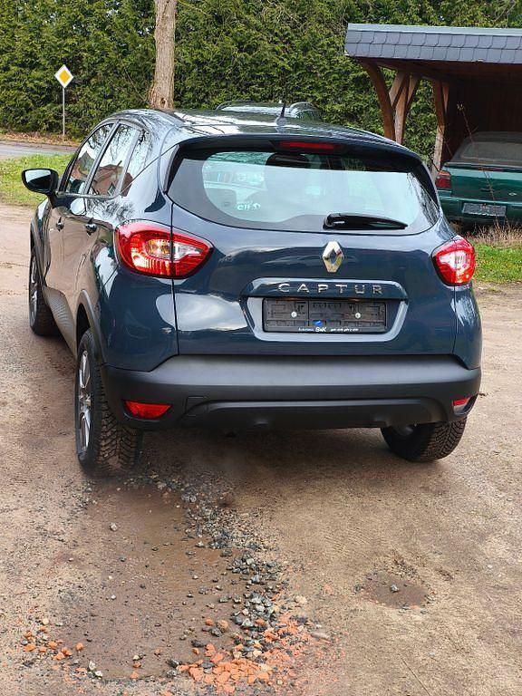 Gebraucht Renault Captur Life 90 PS (66 kW) 2017 Blau SUV