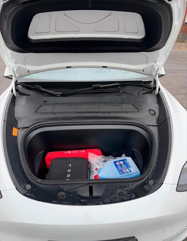 Gebraucht Tesla Model Y 378 kW (514 PS) 2023 Weiß SUV