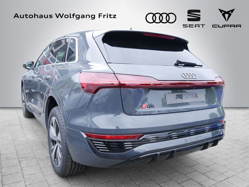 Gebraucht Audi Q8 e-tron S-Line 250 kW (340 PS) 2023 Grau SUV